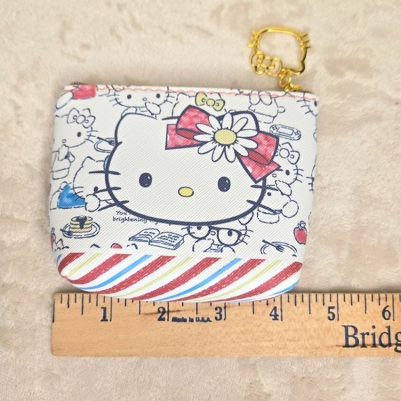 Hello Kitty Coin Purse - Picture 4 of 6